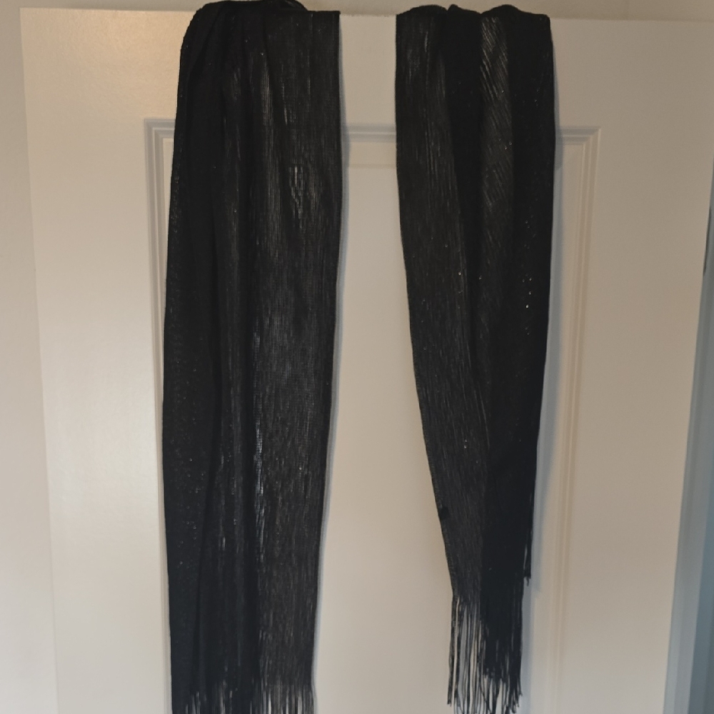 Elegant Black Scarf